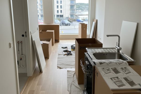 Montere IKEA-kjøkken med 12 skap